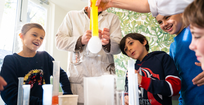 sortie scolaire : Des expériences scientifiques amusantes avec Les Savants Fous, à Nantes