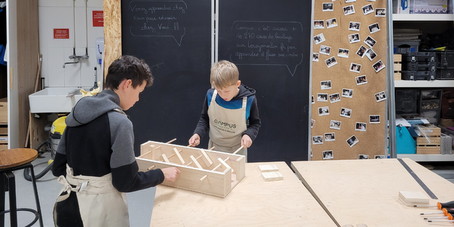 Ateliers de bricolage pour enfant : fabriquer un jeu en bois "mini baby foot" au Leroy Merlin à Rezé