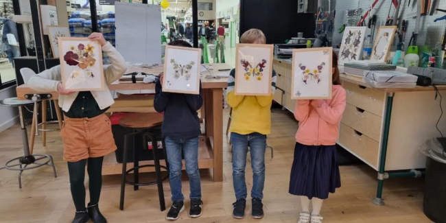 Atelier "Réaliser un cadre en fleurs séchées" au Leroy Merlin, à Rezé