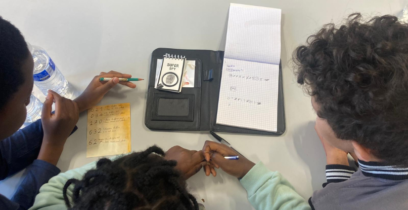 Les histoires à vivre à Nantes, accueils de loisirs pour les 8-14 ans pendant les vacances d'été Les histoires à vivre à Nantes, accueils de loisirs pour les 8-14 ans pendant les vacances d'été