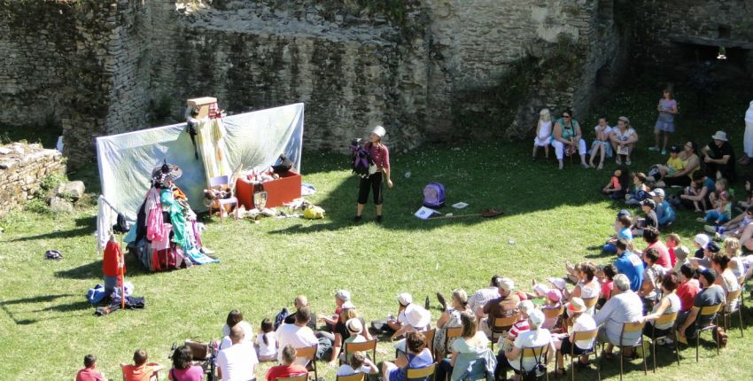 "Antonine ou n'est pas chevalier qui veut", spectacle au Château de Ranrouët